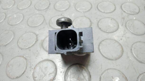 Foto: CRASHSENSOR eines Opel Astra 2.0 CDTI DPF XL