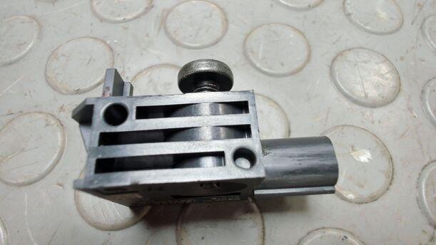 Foto: CRASHSENSOR eines Opel Astra 2.0 CDTI DPF XL