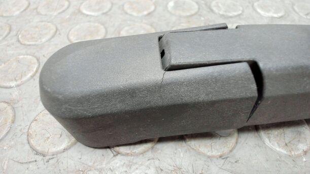 Foto: SCHEIBENWISCHERARM HINTEN eines Opel Astra 2.0 CDTI DPF XL