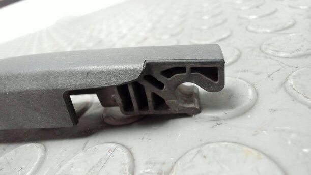 Foto: SCHEIBENWISCHERARM HINTEN eines Opel Astra 2.0 CDTI DPF XL