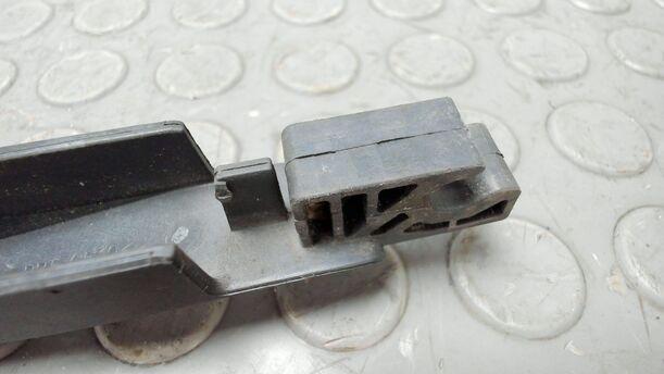 Foto: SCHEIBENWISCHERARM HINTEN eines Opel Astra 2.0 CDTI DPF XL