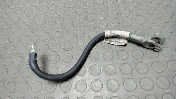 Foto: BATTERIE MASSEKABEL eines Opel Astra 2.0 CDTI DPF XL