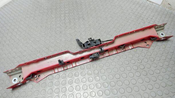 Foto: SCHLOSSTRÄGER OBEN eines Opel Astra 2.0 CDTI DPF XL