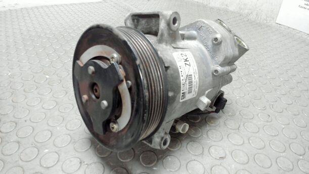 Foto: KLIMAKOMPRESSOR eines Opel Astra 2.0 CDTI DPF XL