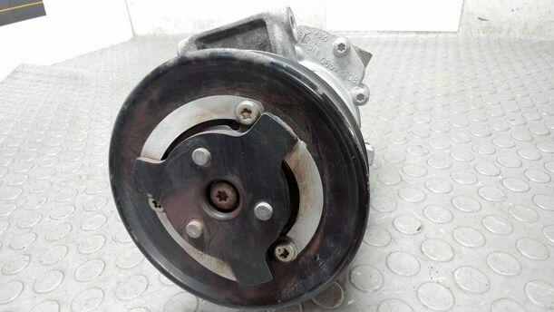 Foto: KLIMAKOMPRESSOR eines Opel Astra 2.0 CDTI DPF XL