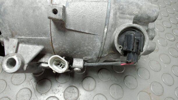 Foto: KLIMAKOMPRESSOR eines Opel Astra 2.0 CDTI DPF XL