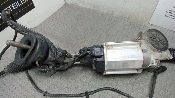 Foto: LENKGETRIEBE ELEKTRISCH / ELEKTROLENKUNG eines Opel Astra 2.0 CDTI DPF XL