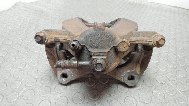 Foto: BREMSSATTEL VORN LINKS eines Opel Astra 2.0 CDTI DPF XL