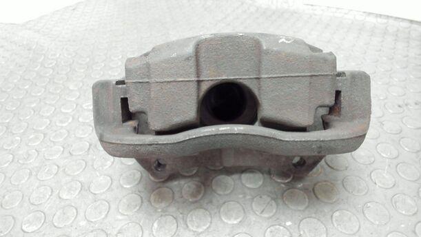 Foto: BREMSSATTEL VORN RECHTS eines Opel Astra 2.0 CDTI DPF XL