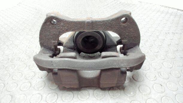 Foto: BREMSSATTEL VORN RECHTS eines Opel Astra 2.0 CDTI DPF XL
