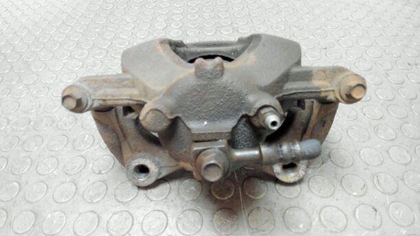 Foto: BREMSSATTEL VORN RECHTS eines Opel Astra 2.0 CDTI DPF XL