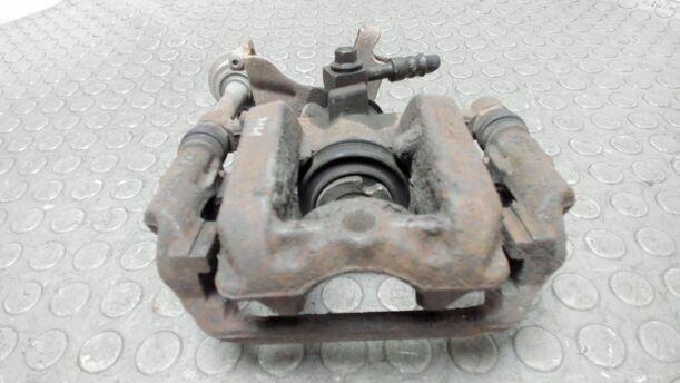 Foto: BREMSSATTEL HINTEN RECHTS ( ELEKTRISCHE FESTSTELLBREMSE ) eines Opel Astra 2.0 CDTI DPF XL