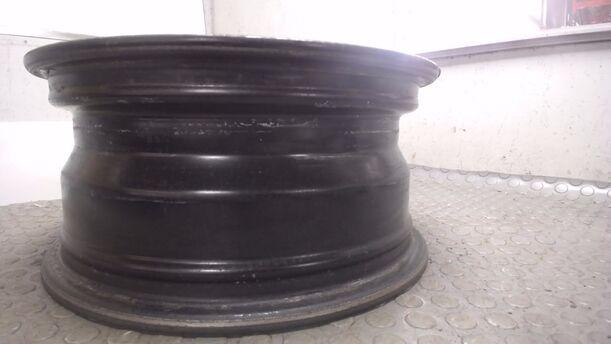 Foto: STAHLFELGE 6,5 X15 ETZ37 eines Mercedes-Benz E 230 T XL