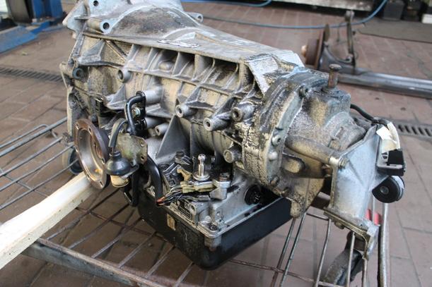 Foto: AUTOMATIKGETRIEBE DCF ( UNGEPRÜFT ) eines Audi A6 2.5 TDI XL