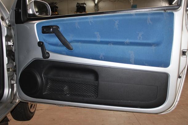 Foto: TÜR RECHTS ( MECHANISCHER FENSTERHEBER ) eines VW Lupo 1.0 XL