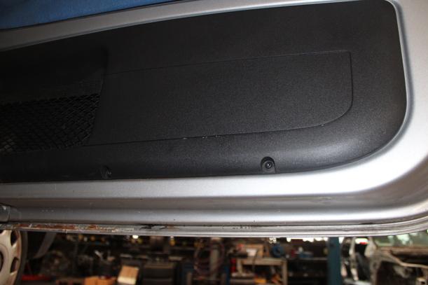 Foto: TÜR RECHTS ( MECHANISCHER FENSTERHEBER ) eines VW Lupo 1.0 XL