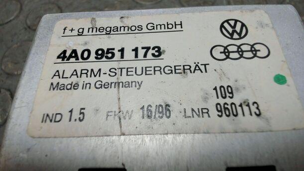 Foto: STEUERGERÄT ALARM eines Audi A6 2.5 TDI XL