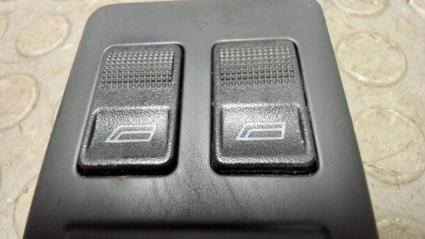 Foto: FENSTERHEBERSCHALTER eines Audi A6 2.5 TDI XL