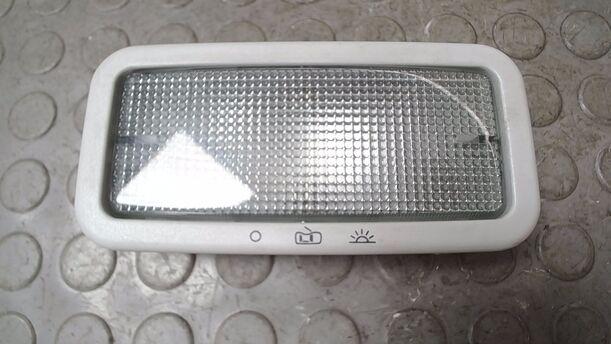 Foto: INNENLEUCHTE/ INNENBELEUCHTUNG VORN eines VW Lupo 1.0 XL