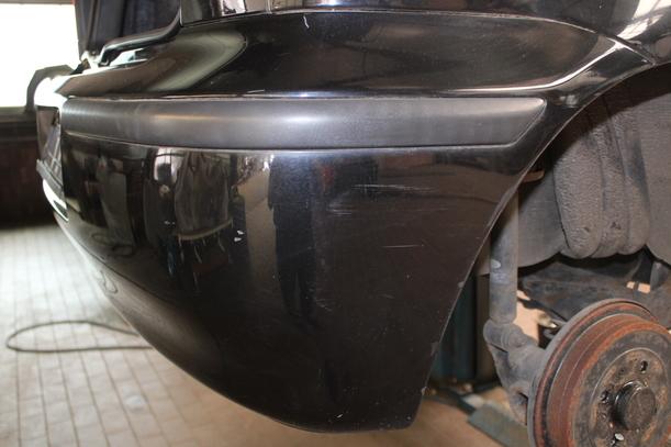 Foto: STOSSFÄNGER / STOßSTANGE HINTEN ( 6N2 ) eines VW Polo XL