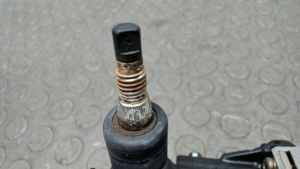 Foto: SCHEIBENWISCHERMOTOR HINTEN eines VW Polo XL