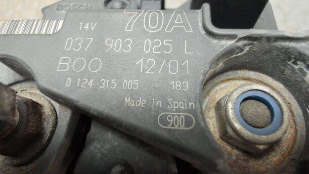 Foto: LICHTMASCHINE / GENERATOR ( 70A / BOSCH ) eines VW Polo XL