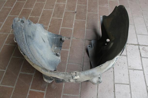 Foto: RADHAUSSCHALE / INNENKOTFLÜGEL LINKS eines Opel Corsa 1.4 16V XL