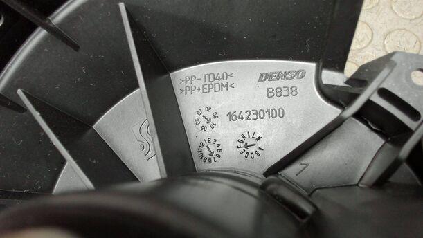 Foto: HEIZUNGSGEBLÄSE eines Opel Corsa 1.4 16V XL
