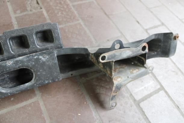 Foto: VERSTÄRKUNG VORN eines Seat Leon 1.8 20V XL