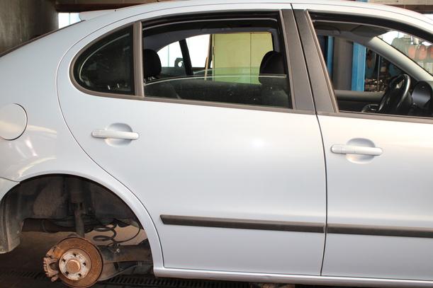 Foto: TÜR HINTEN RECHTS eines Seat Leon 1.8 20V XL