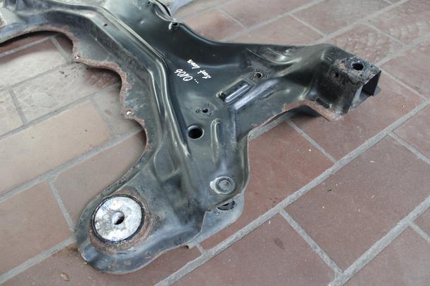 Foto: VORDERACHSE/ ACHSE VORN eines Seat Leon 1.8 20V XL