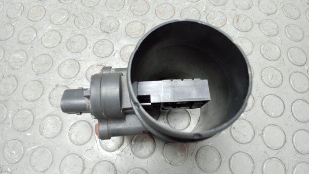 Foto: LUFTMASSENMESSER eines Opel Corsa 1.4 16V XL