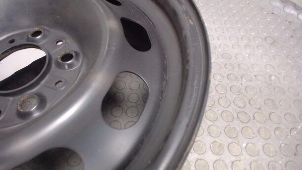 Foto: STAHLFELGE 6,5X16 ET33 eines BMW 116i