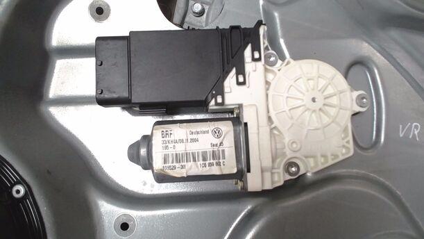 Foto: FENSTERHEBER ELEKTRISCH VORN RECHTS ( 4/5 TÜRER ) eines Seat Leon 1.8 20V