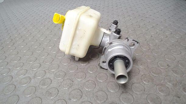 Foto: HAUPTBREMSZYLINDER eines Seat Leon 1.8 20V