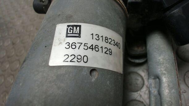 Foto: SCHEIBENWISCHERMOTOR VORN eines Opel Corsa 1.4 16V