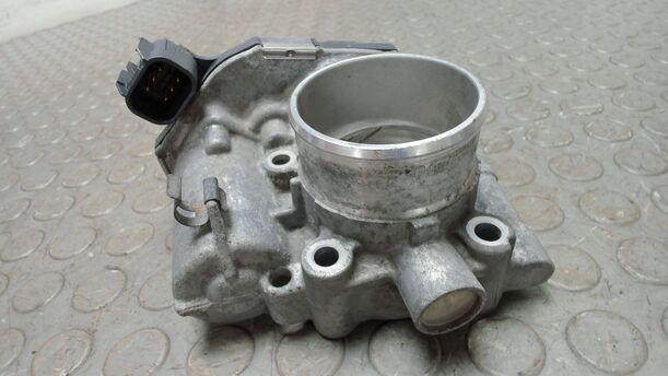 Foto: DROSSELKLAPPENSTUTZEN eines Opel Corsa 1.4 16V