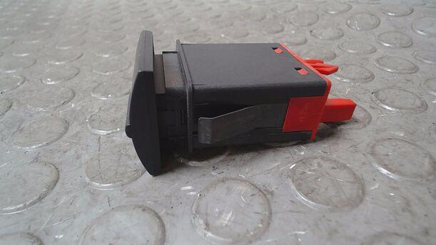 Foto: KONTROLLLEUCHTE/ WARNLEUCHTE AIRBAG OFF eines Seat Leon 1.8 20V
