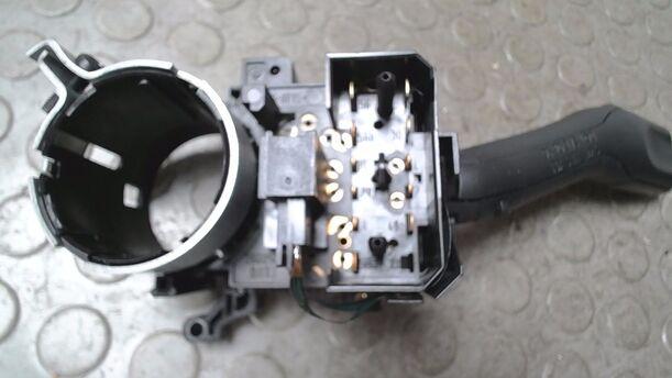 Foto: BLINKSCHALTER/ KOMBISCHALTER eines Seat Leon 1.8 20V