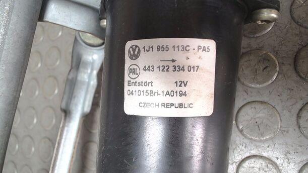 Foto: SCHEIBENWISCHERMOTOR VORN eines Seat Leon 1.8 20V