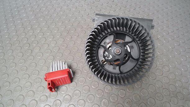 Foto: HEIZUNGSGEBLÄSE eines Seat Leon 1.8 20V