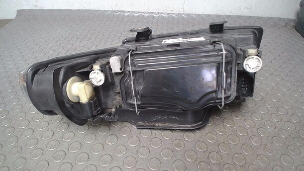 Foto: SCHEINWERFER LINKS ( VALEO ) eines Seat Leon 1.8 20V Lounge