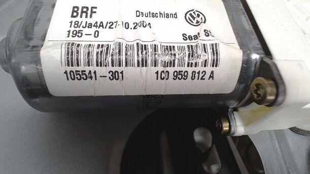 Foto: FENSTERHEBER ELEKTRISCH HINTEN RECHTS eines Seat Leon 1.8 20V Lounge