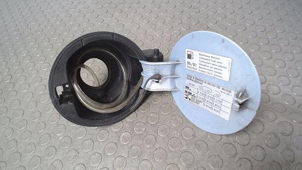 Foto: TANKKLAPPE/ TANKDECKEL eines Seat Leon 1.8 20V Lounge