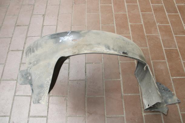 Foto: RADHAUSSCHALE/ INNENRADHAUS VORN LINKS ( BIS 1997 ) eines Peugeot 306 Cabriolet 1.8 Lounge