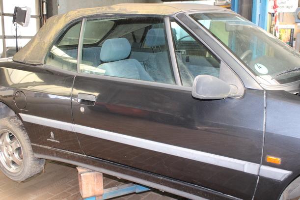 Foto: TÜR RECHTS ( CABRIO ) eines Peugeot 306 Cabriolet 1.8 Lounge