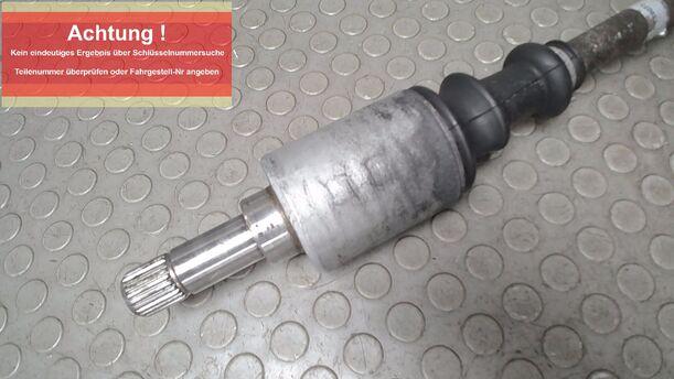 Foto: ANTRIEBSWELLE LINKS ( SCHALTGETRIEBE ) eines Peugeot 306 Cabriolet 1.8 Lounge