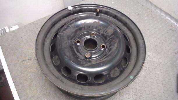 Foto: STAHLFELGE 6X15 ET37 eines Audi 80 2.0 E Lounge