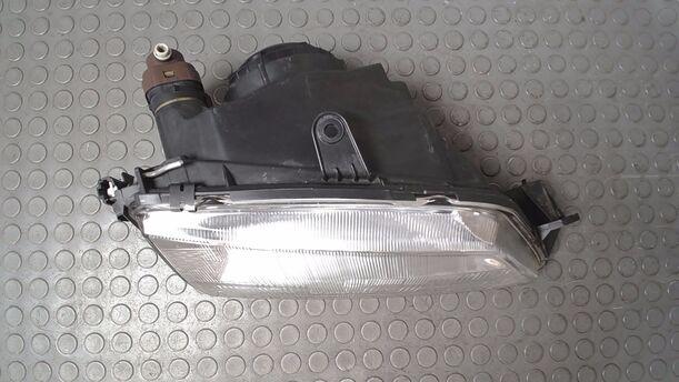Foto: SCHEINWERFER RECHTS ( BIS 1997 ) eines Peugeot 306 Cabriolet 1.8 Lounge