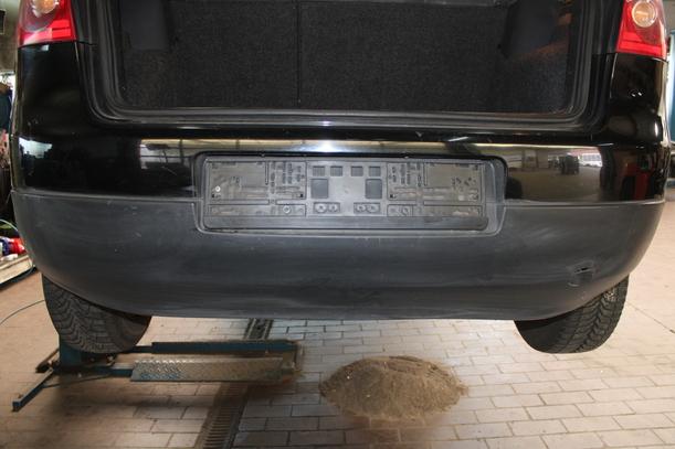 Foto: STOSSFÄNGER/ STOßSTANGE HINTEN ( LIMOUSINE ) eines VW Golf 1.4 Lounge